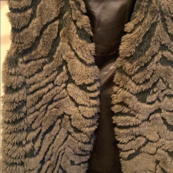 Best - Picture 2 of 4